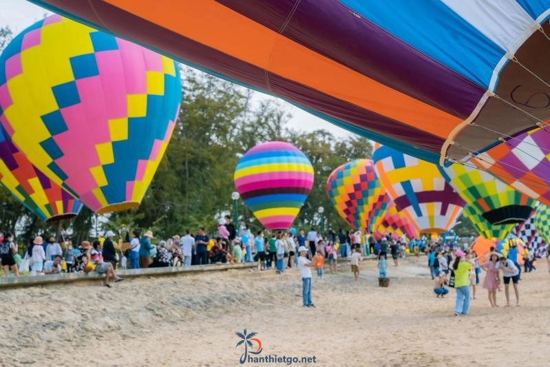 Trình diễn khinh khí cầu sự kiện năm du lịch quốc gia - Bình Thuận hội tụ xanh - 587