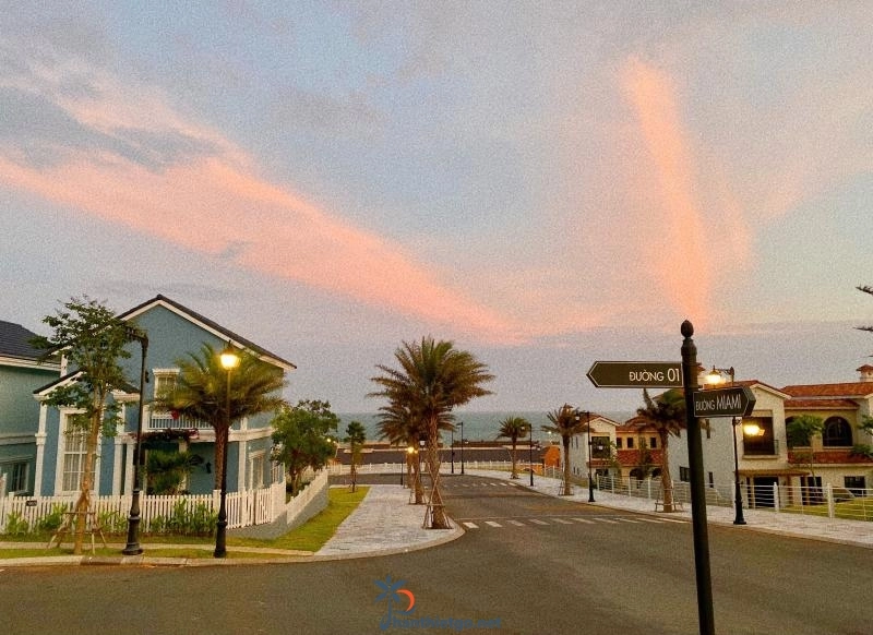 Căn song lập 3 phòng ngủ 8 người lớn - Cho Thuê Villa Novaworld Phan Thiết MS-04 - 1047