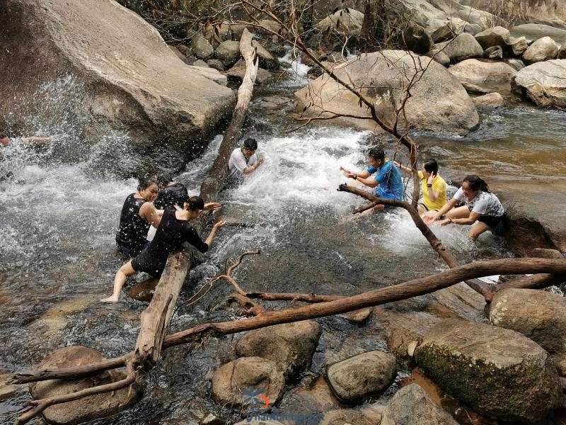 Thác Bà Tánh Linh - Du lịch sinh thái giữa núi rừng hùng vĩ - 1565