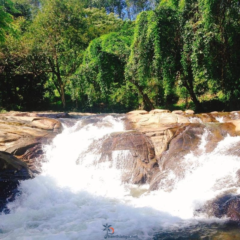 Thác Trượt Tà Pứa Bình Thuận - Rũ bỏ xã hội xô bồ về với thiên nhiên - 1743