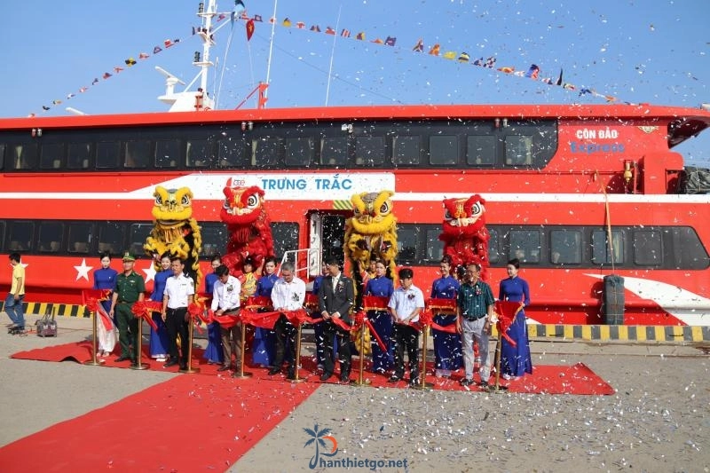 Tau cao tốc TRƯNG TRẮC tuyến Phan Thiết - Phú Quý - 2427