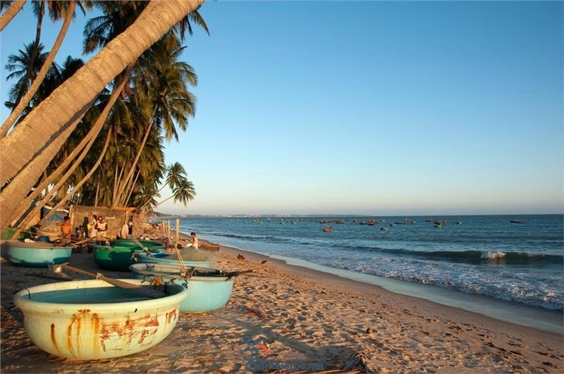 Mách bạn các bãi biển đẹp ở Việt Nam nên đến trong mùa hè này Mách bạn các bãi biển đẹp ở Việt Nam nên đến trong mùa hè này