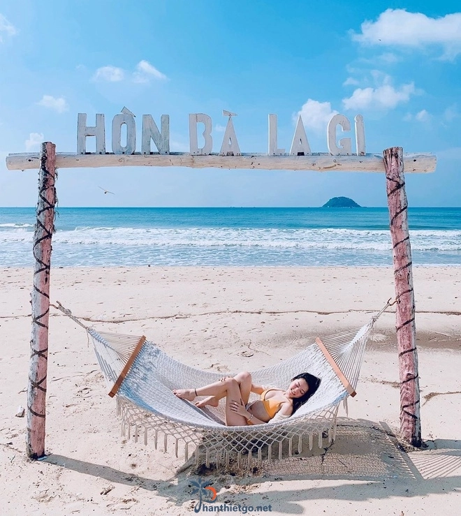 Đảo Hòn Bà Lagi - Nơi thích hợp để trốn chạy khỏi xã hội xô bồ - 1009