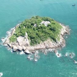 Đảo Hòn Bà Lagi - Nơi thích hợp để trốn chạy khỏi xã hội xô bồ