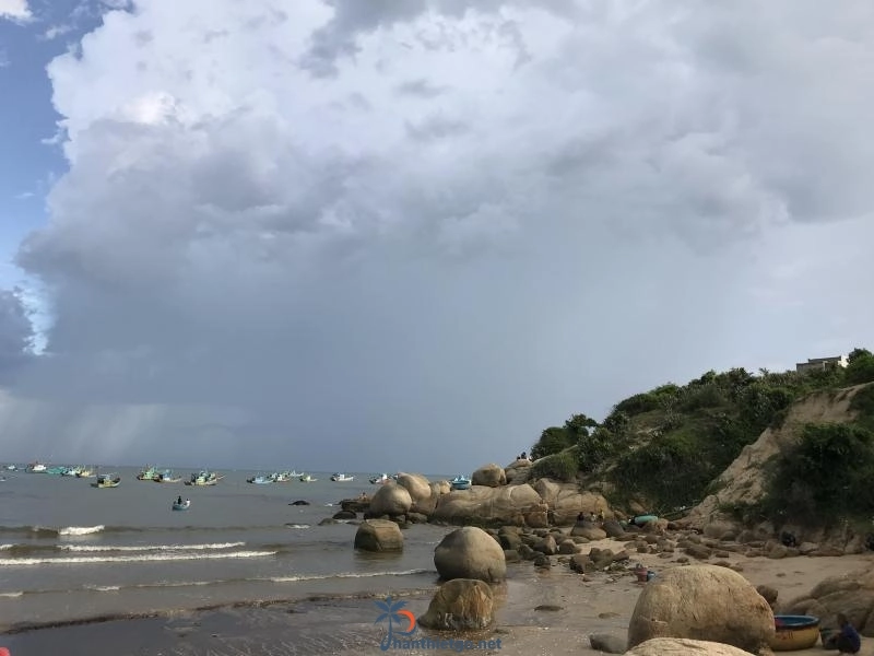 Gành Son - Bức tranh sơn thủy độc đáo của thiên nhiên. - 1193