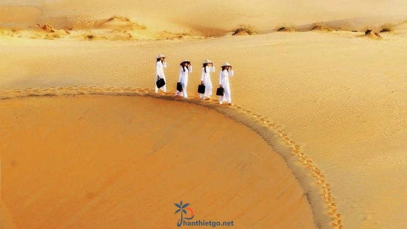 Đi Phan Thiết mặc gì cho hợp gu và có hình đẹp ? - 1683