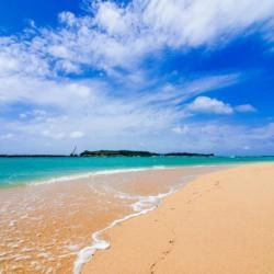 Vịnh Triều Dương - một bãi biển đẹp của huyện Phú Qúy, tỉnh Bình Thuận