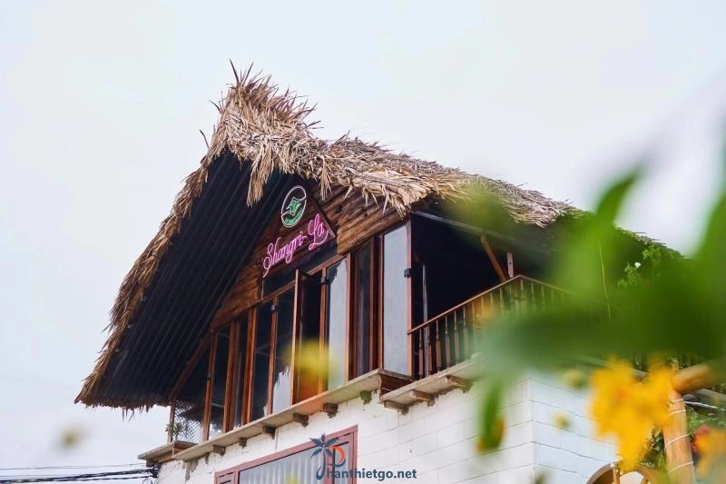Shangri La Homestay- 49G Dã Tượng, Phường Thanh Hải - 4457