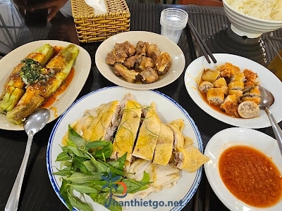 Top những quán cơm gà ngon, giá cả hợp lý tại Phan Thiết - 4766
