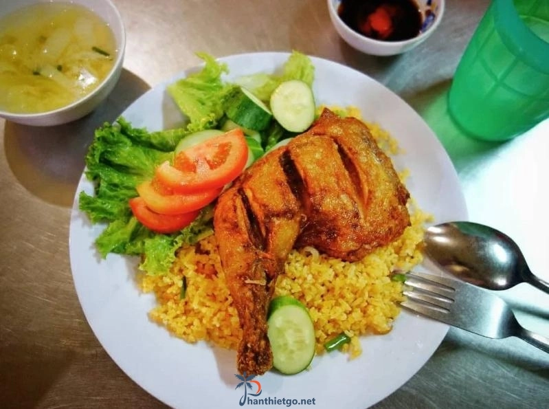 Top những quán cơm gà ngon, giá cả hợp lý tại Phan Thiết - 4772