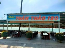 Quán Tuấn Thảo 180 - Hải Sản Bờ Kè Hàm Tiến, Mũi Né