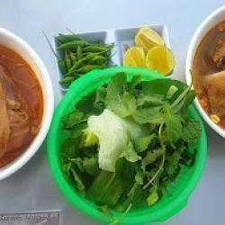 Mì quảng 657 Trần Hưng Đạo