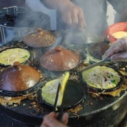 Bánh xèo thịt vịt, hải sản Muội Muội